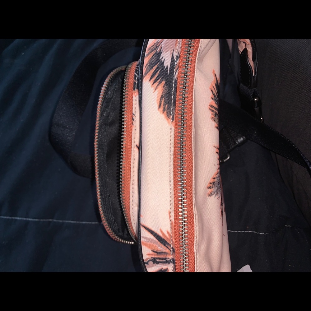 Coach Fannypack (adjustable) - Picture 6 of 8